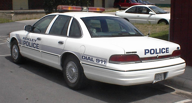 Ford Crown Victoria 